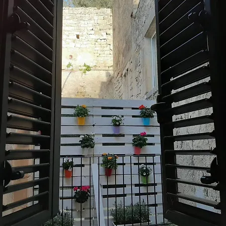 Portale Pirrera